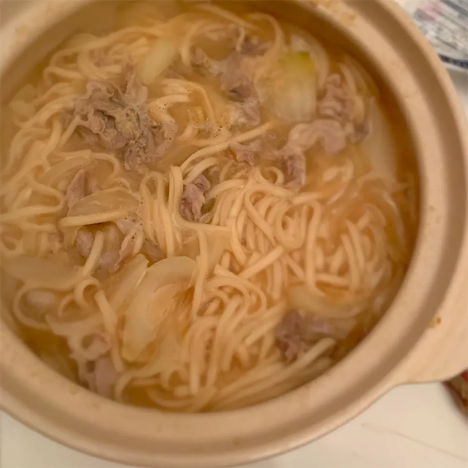 土鍋で味噌煮込みうどん|もかさん