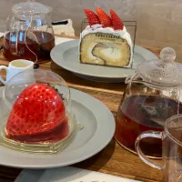 いちごのババロアと
いちごのロールケーキ|kappiさん