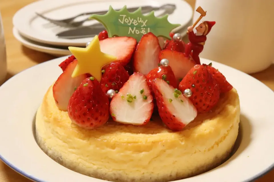 2018クリスマスチーズケーキ🎄🍓|きみぷさん