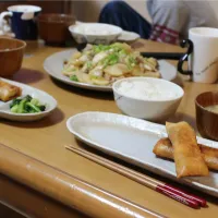 Snapdishの料理写真:今日の晩御飯 肉味噌春巻き定食|N あいりーんさん