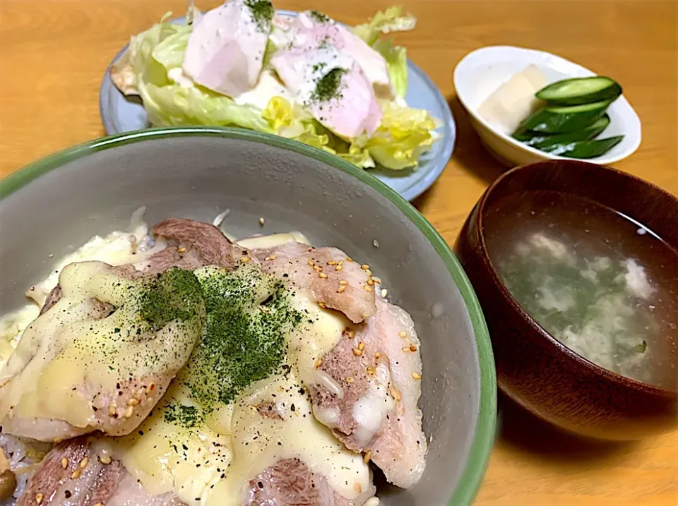 塩豚チーズ丼♪|あやさん