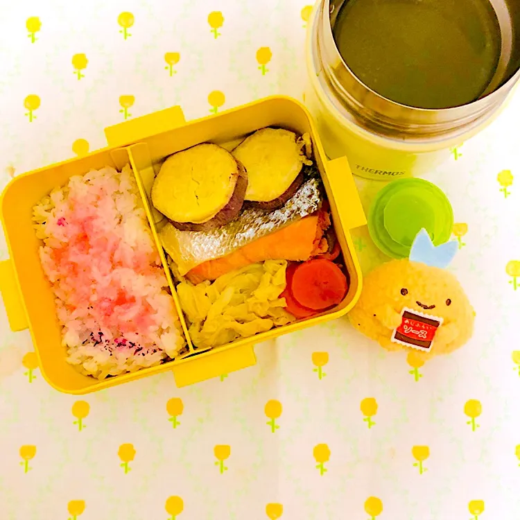 Snapdishの料理写真:2018.12.27 鮭弁当🌼🐟|えまむらさん