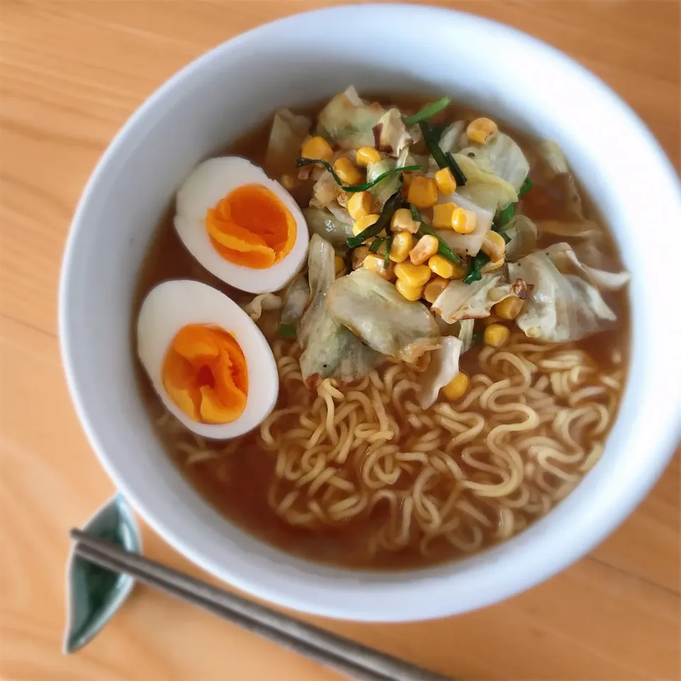 Snapdishの料理写真:味噌ラーメン(( °_° ))お昼ごはん|サチャンさん