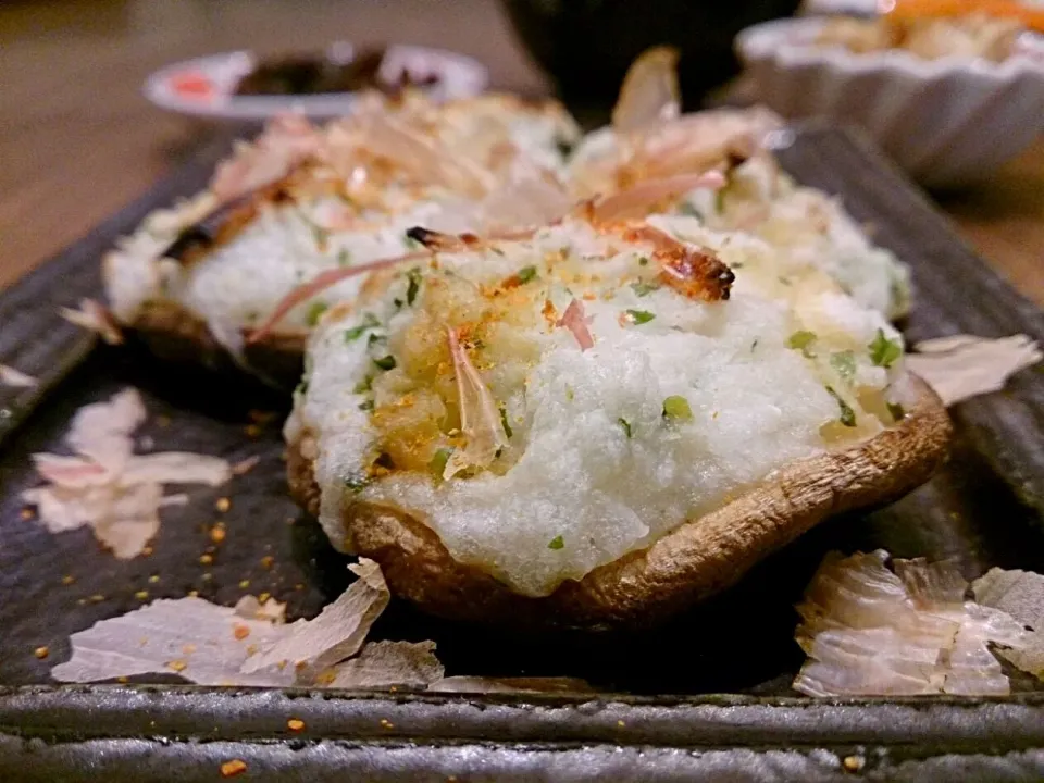 長芋のお好み焼き風椎茸焼き|古尾谷りかこさん