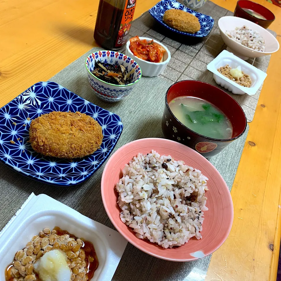 朝ごはん #昨日の残り物 #コロッケ#納豆|Sakuraさん