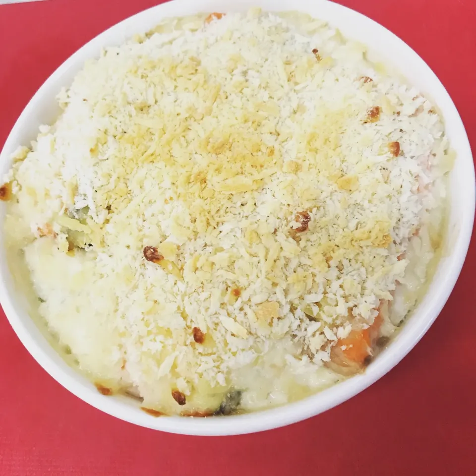 シチューの残りで！チーズたっぷりドリア|まきんこさん