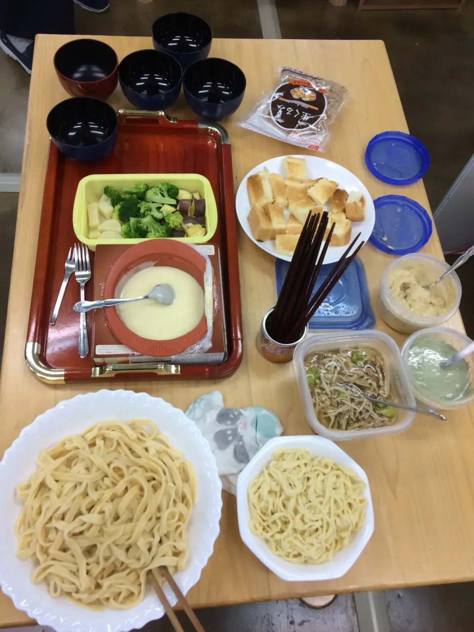 Snapdishの料理写真:生パスタとチーズフォンデュ|midami-midamiさん