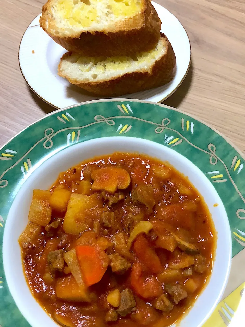 牛肉と野菜のトマトソース煮込み|sweetchocoさん