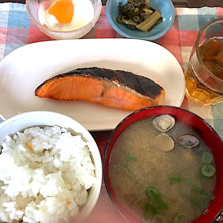 焼鮭、卵、野沢菜、シジミの味噌汁|純さん