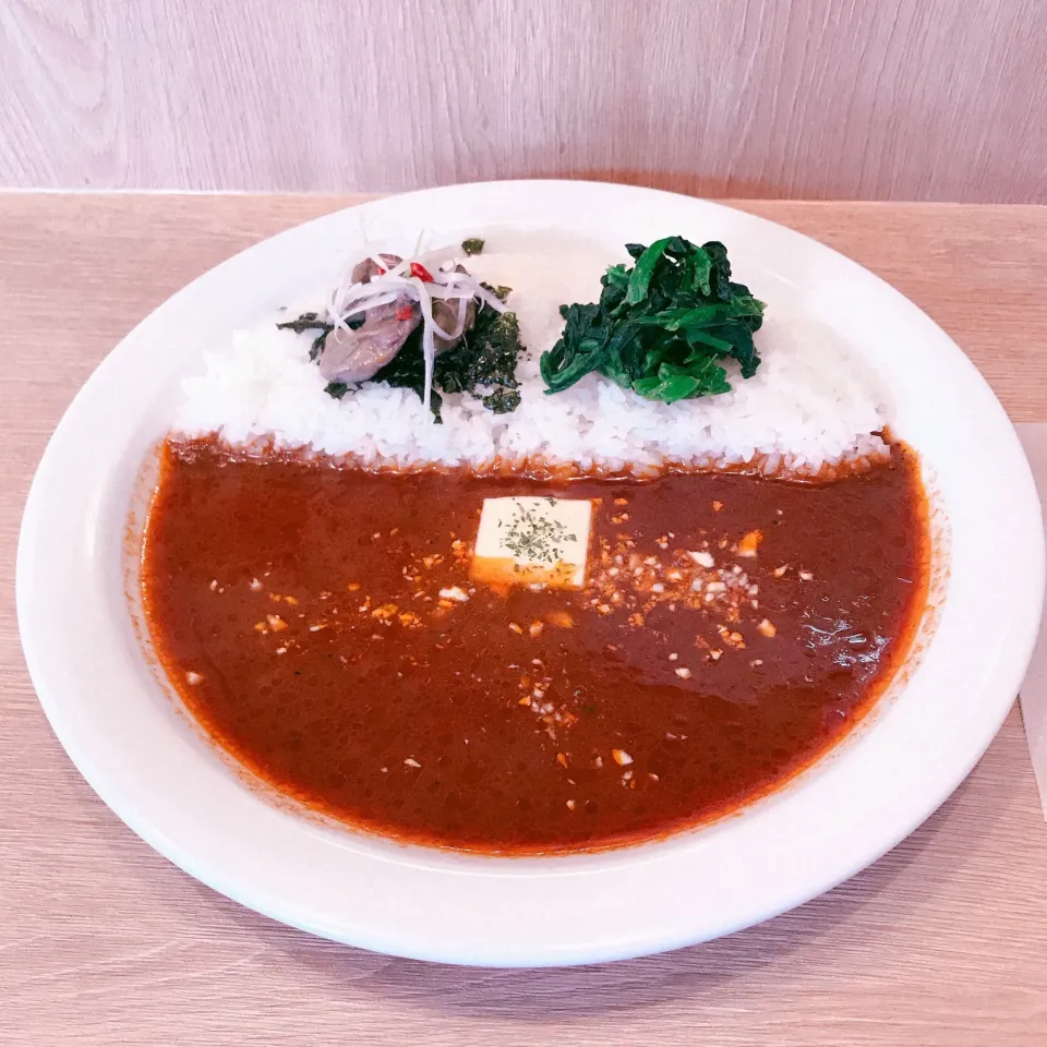 牡蠣のオイル漬けとほうれん草の
バターカレー🍛|ちゃみこさん