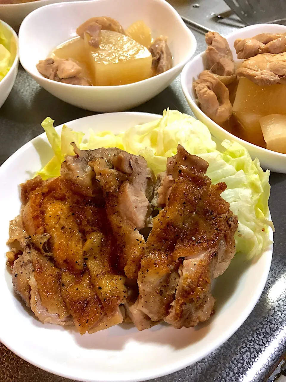 チキンソテーと鳥大根|たびもかさん