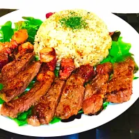 Snapdishの料理写真:2018年肉納めにステーキ❗️|Kouhei Yamamotoさん