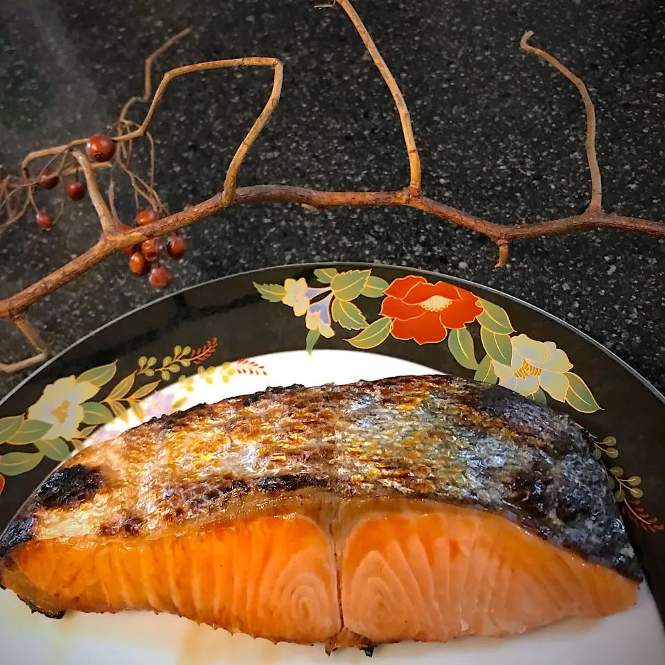 ご飯が食べたくなる
鮭の塩焼き|シュトママさん