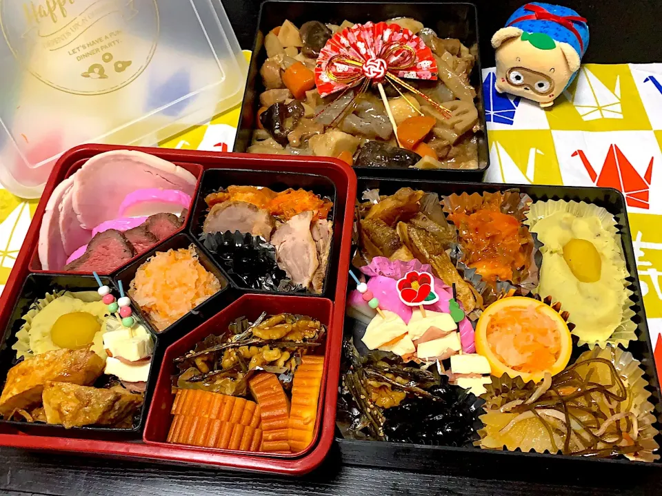 Snapdishの料理写真:2019おせち|かずたまんさん