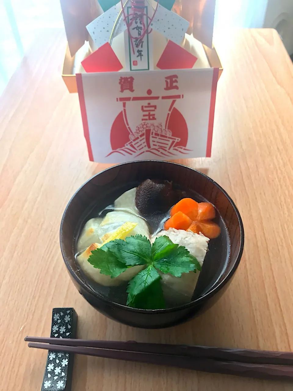 今年もこっそりフライング雑煮 ぶりとアゴ出汁で博多風 #雑煮#化学調味料無添加のアゴだし|とんちんさん