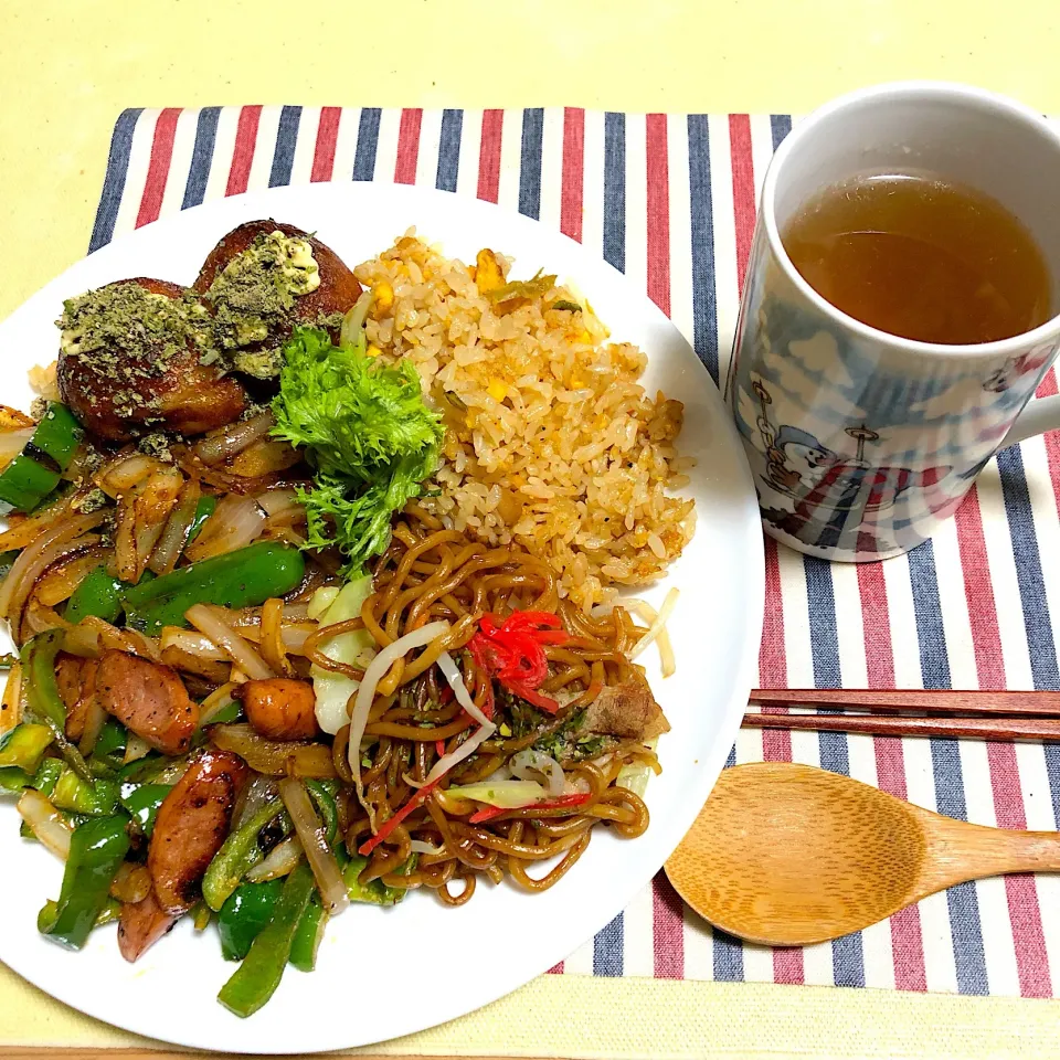 サタデーランチ 焼きそば 野菜炒め  チャーハンたこ焼きセット|Noriyuki Saitoさん