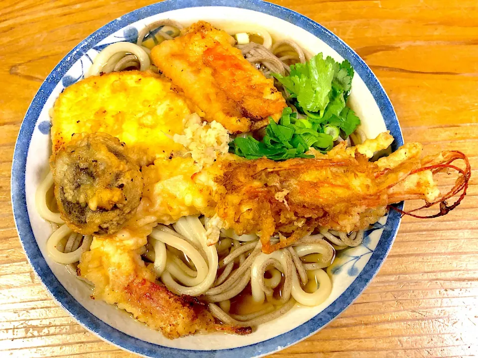 うどんと蕎麦で、運が側に来ますように。年越し運蕎麦。|pepiさん