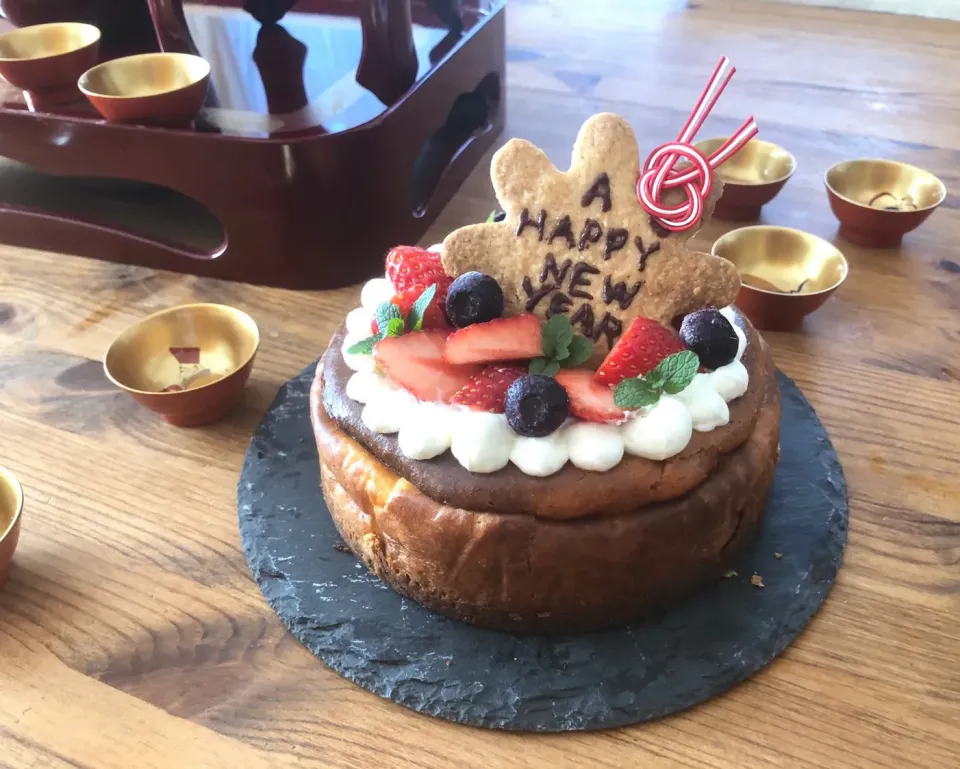 Snapdishの料理写真:NEW YEAR CHEESE CAKE|カタツムリさん