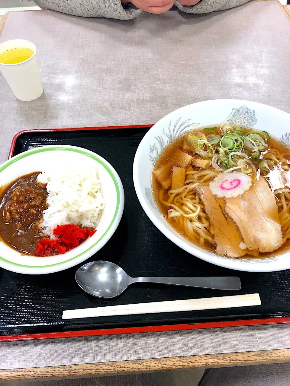 喜多方ラーメンとミニカレーセット|たびもかさん