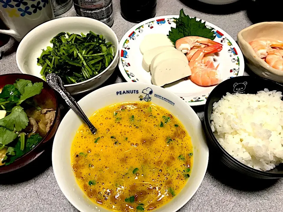 Snapdishの料理写真:炊飯器新調した2019 #夕飯  白米、ブロッコリースプラウト卵(生卵まるまる1個)混ぜ納豆、おせち、京菜漬物、鍋の最後は豚汁にした、|ms903さん