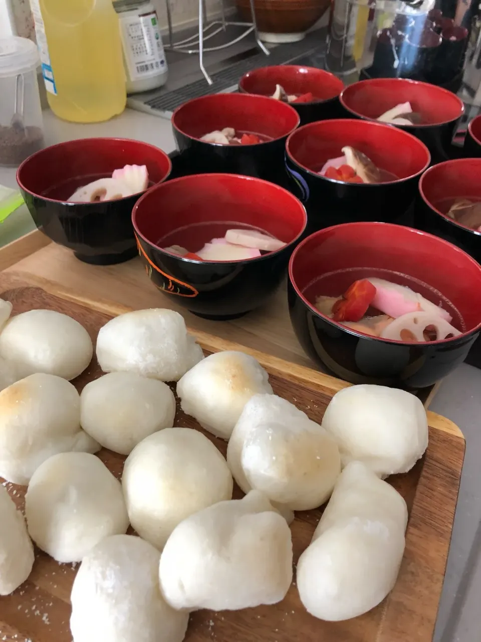 昨日のお餅で、お雑煮😋いくらでも食べられちゃう〜|tomoさん