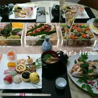 Snapdishの料理写真:2019年 おせち料理|rii-kitchenさん