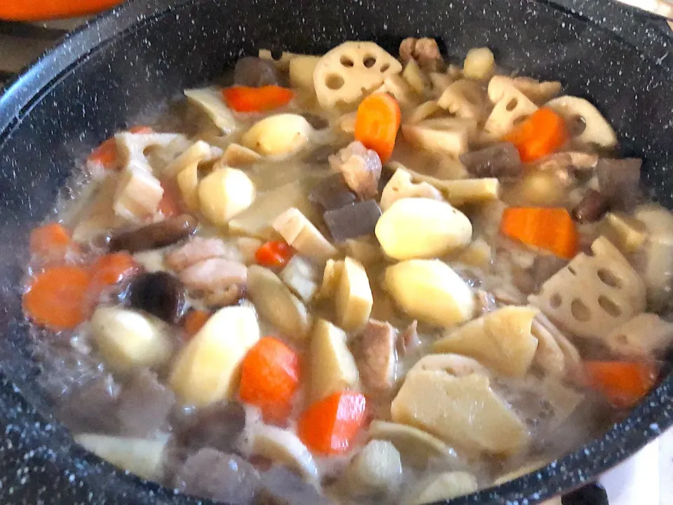 お正月は筑前煮🎍料理中|TAEさん