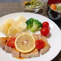 Snapdishの料理写真:ポークソテー〜レモンバターソース〜|poppyさん