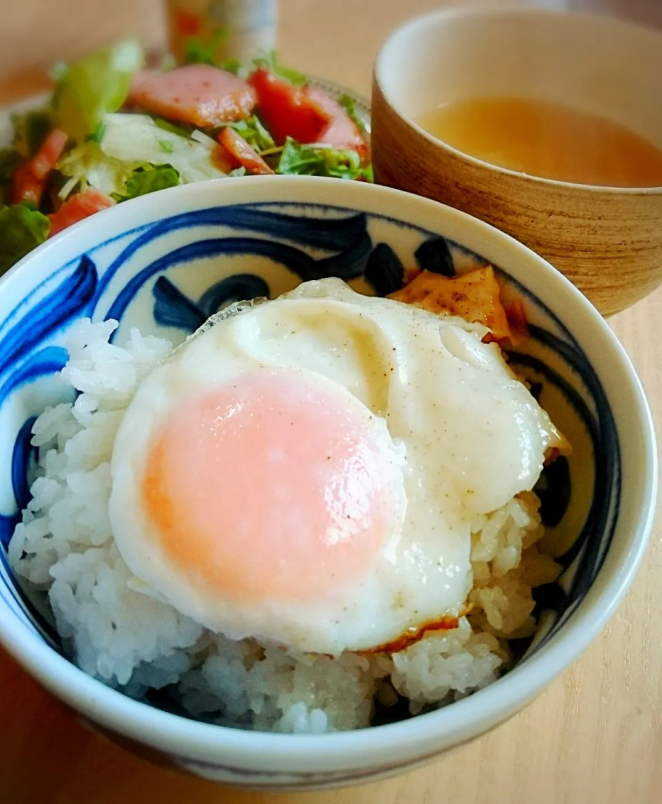 パパ作目玉焼き丼|ポコさん