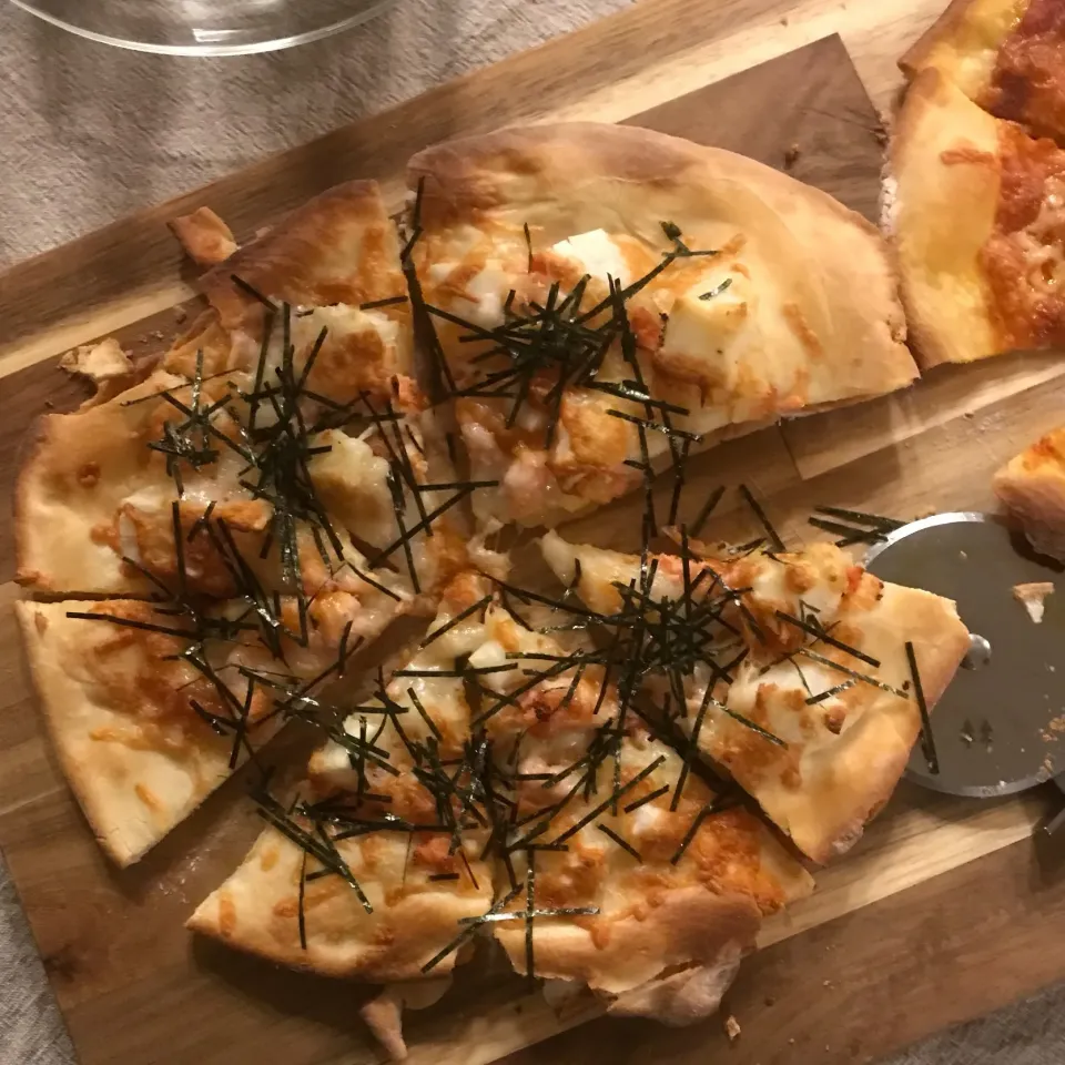 Snapdishの料理写真:餅明太子チーズ🍕|kayoさん