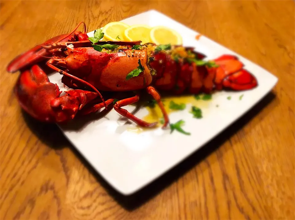 Lobster with Garlic Lemon Butter!|sompinglingjaさん