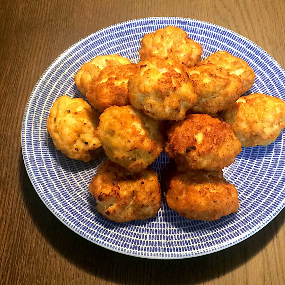 からあげビールさんの料理 簡単激ウマ♪てんこ盛りチーズダシダからあげくん|モスグリーンさん