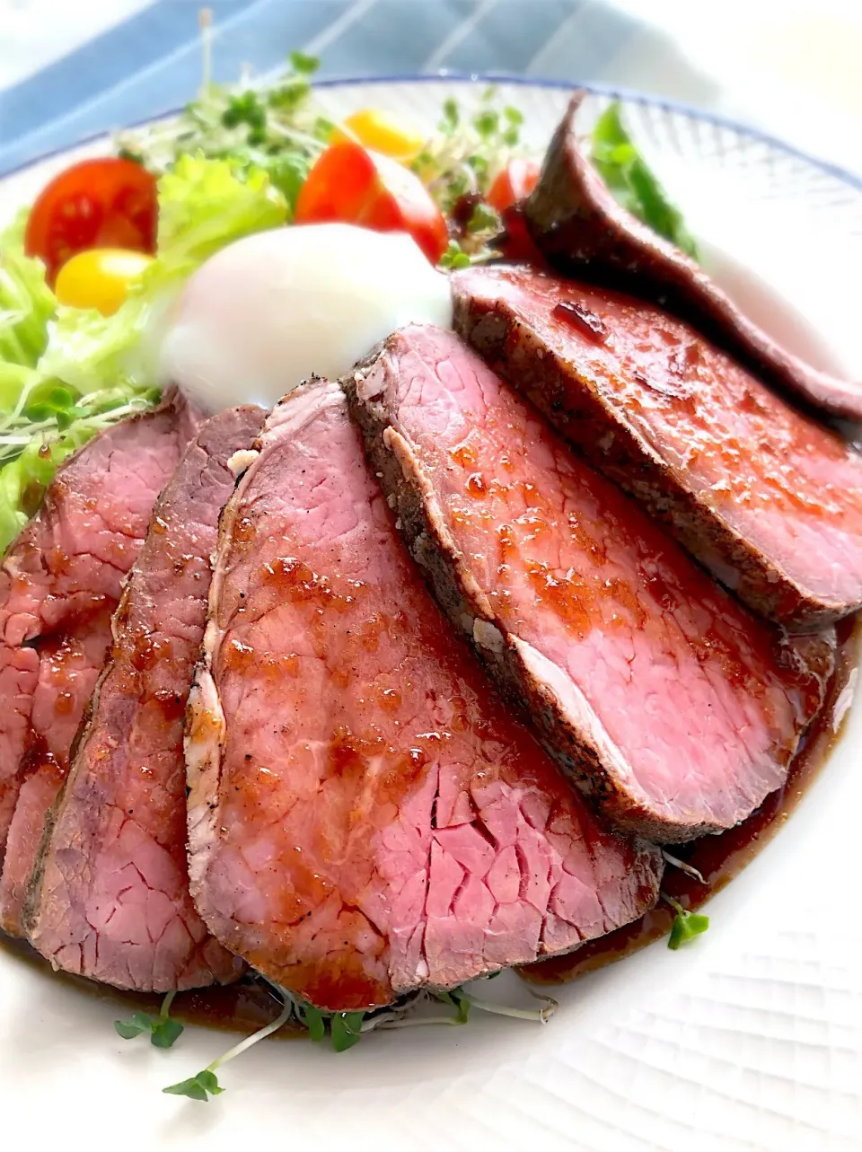 朝ごはんを食べよう🙏ローストビーフで朝ごはん🍖|あしゃぱんさん