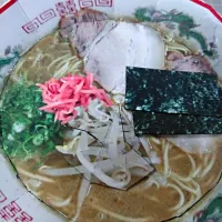 Snapdishの料理写真:ラーメン折りました！紙です。|坂本商店さん