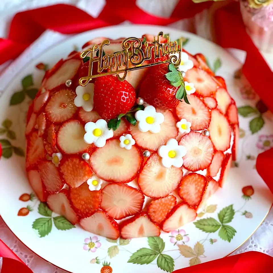 🍓いちごの水玉ケーキでHappy Birthday🎉|lily_lily821さん