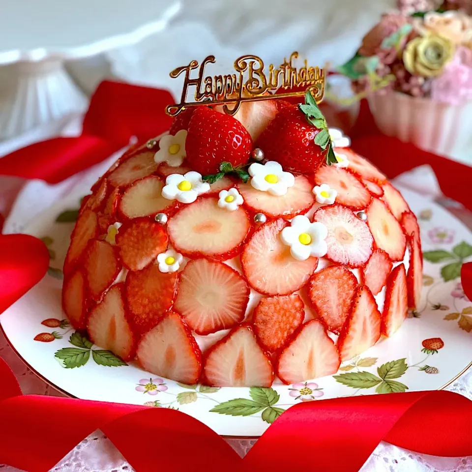 Snapdishの料理写真:🍓いちごの水玉ケーキでHappy Birthday🎉|lily_lily821さん