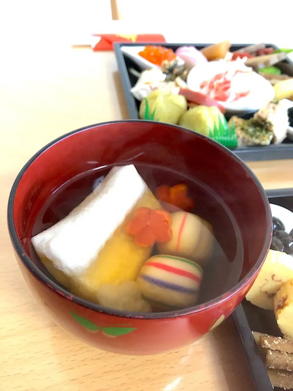 Snapdishの料理写真:おすまし仕立てのお雑煮♪|みきのキッチン＊*さん