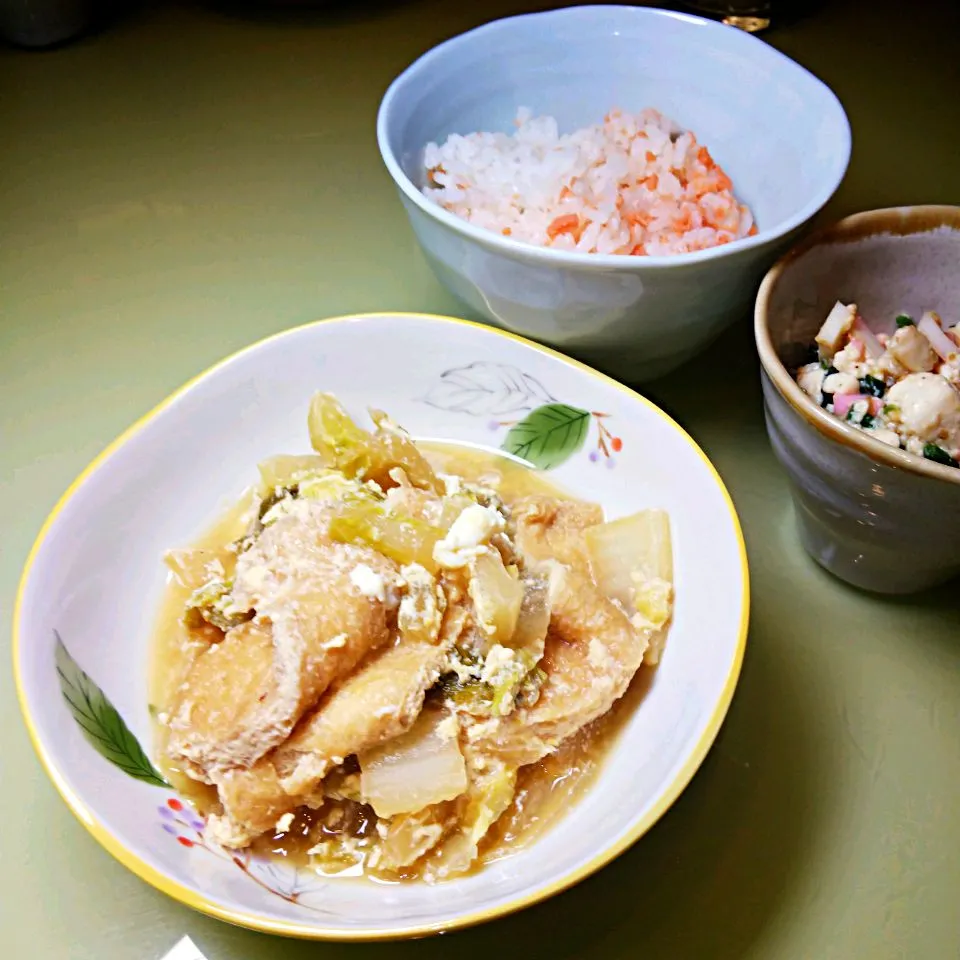 白菜と油揚げの煮物のたまごとじ|けろよんさん