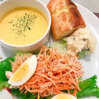 🥖🥗 #みのる食堂#サラダランチ|さあやさん