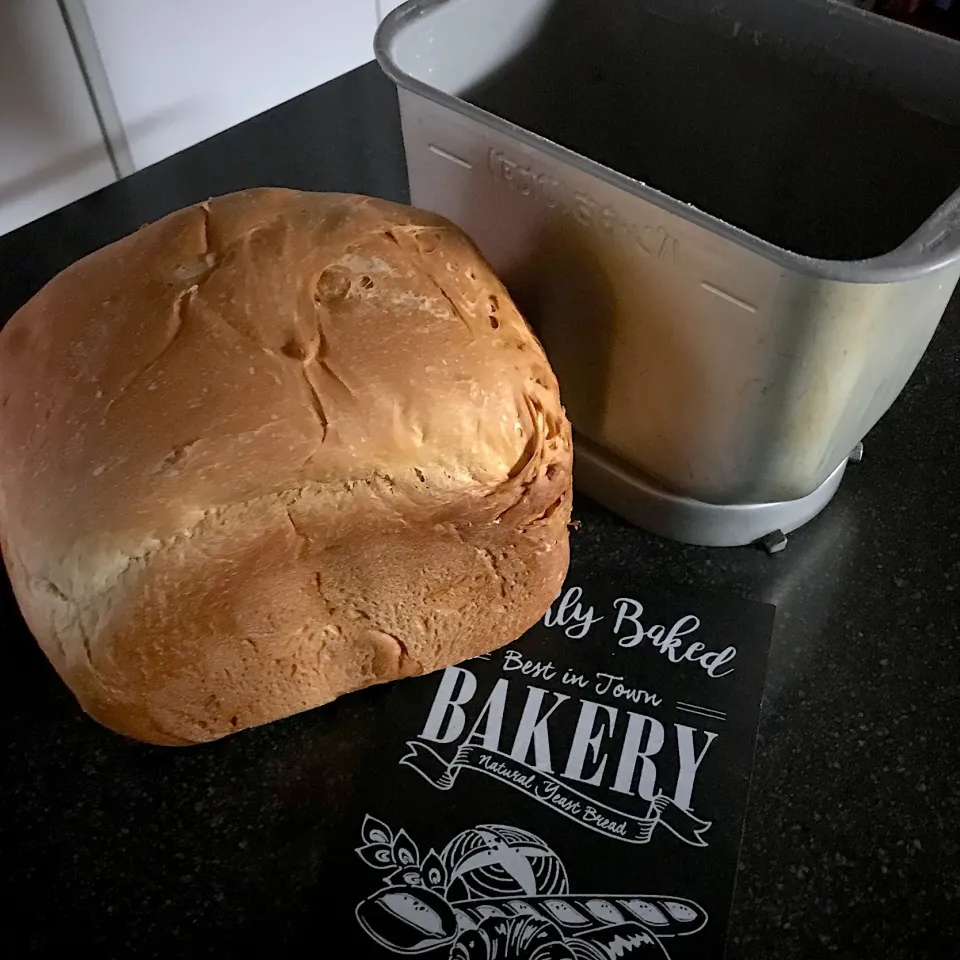 パン焼き器でパン焼きました🍞|シュトママさん