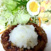 Snapdishの料理写真:おろしポン酢の和風ハンバーグ|chikoさん