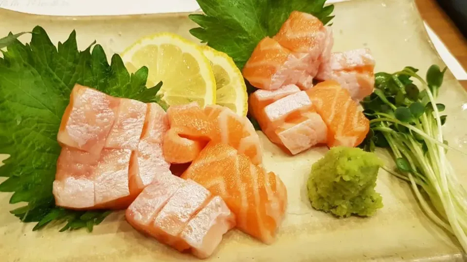 salmon sashimi|steven z.y.さん