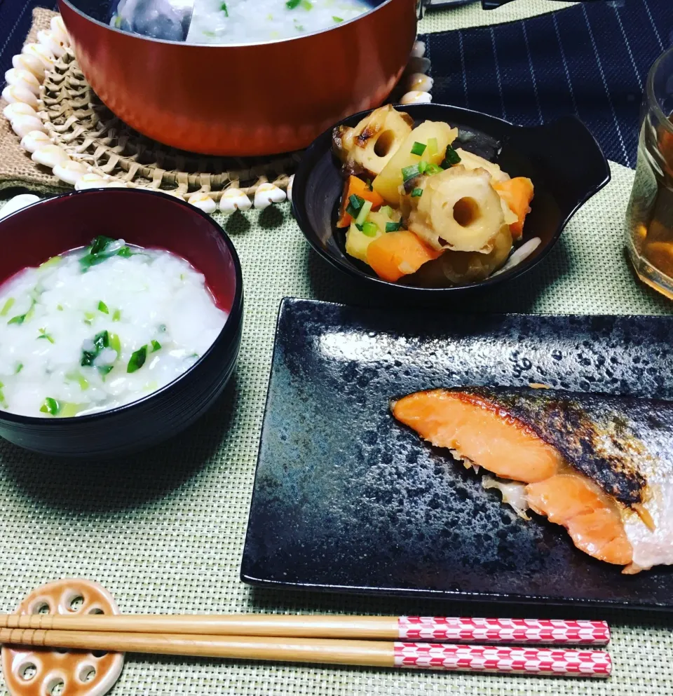 七草がゆ
じゃがいもと焼き竹輪のにんにく煮
銀鮭の塩焼き|ちぐあささん