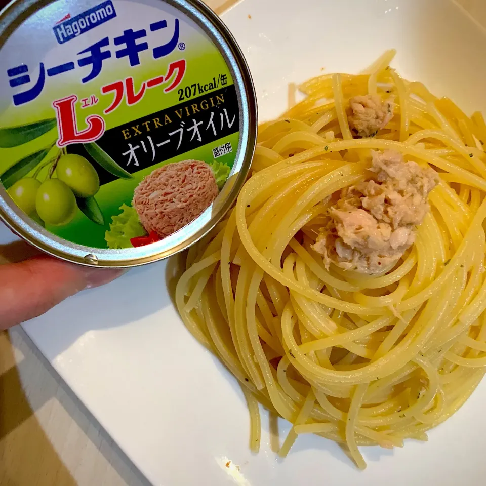 Snapdishの料理写真:レモンバジルのツナパスタ|もかさん