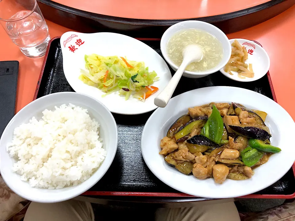 鶏肉とナスのカキソース炒め|しのぶさん