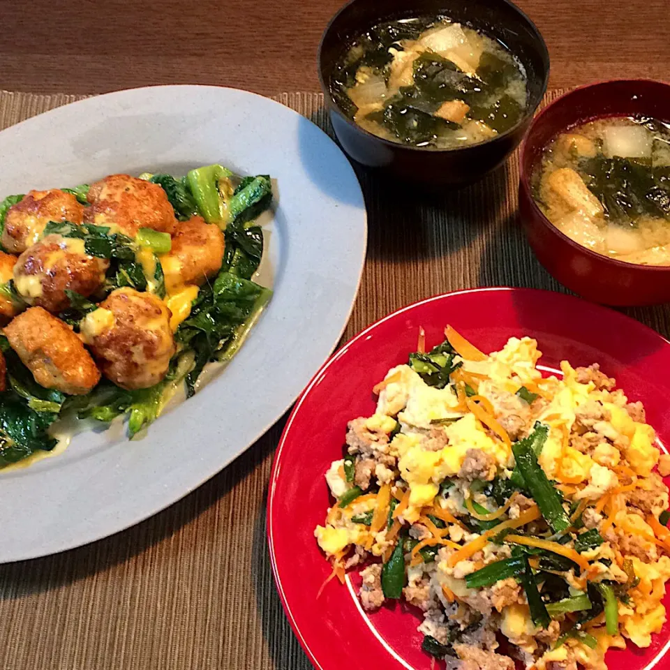 チキンナゲットとロメインレタスのチーズ焼き
大根のお味噌汁|モスグリーンさん