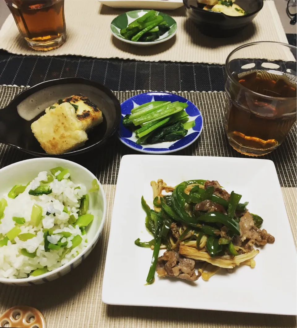 ・カブの葉ご飯 ・えのき入り青椒肉絲 ・揚げ出し豆腐  ・小松菜のわさび風味おひたし|ちぐあささん