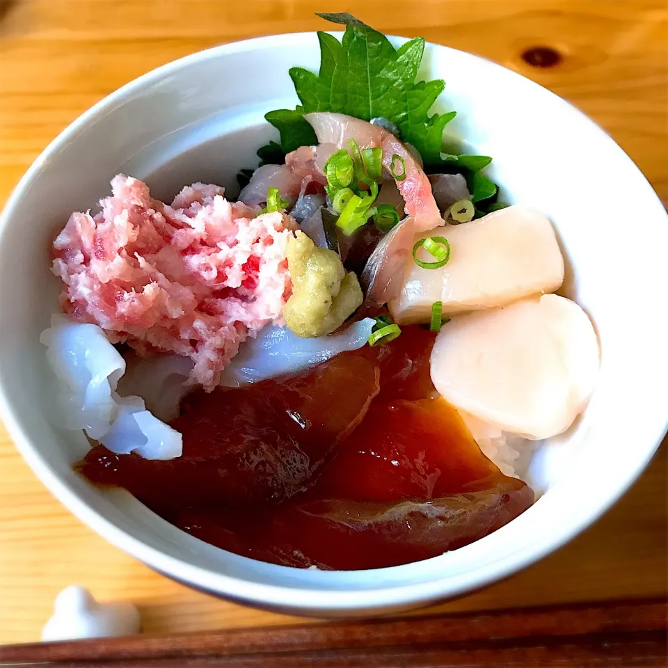 海鮮丼 〜漬けまぐろをのせて〜|きょんはむさん