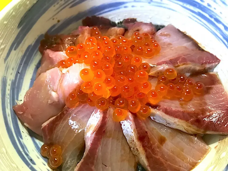 鰤と鰹といくらの海鮮丼|ゆきさん