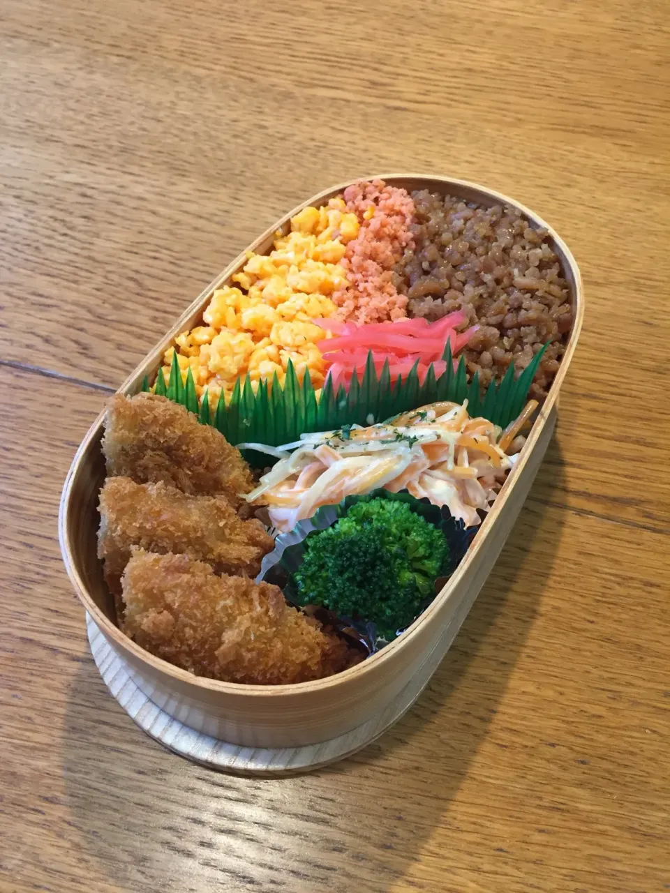 Snapdishの料理写真:第2便 娘ちゃん塾弁当  そぼろ丼 #わっぱ弁当|まつださんさん